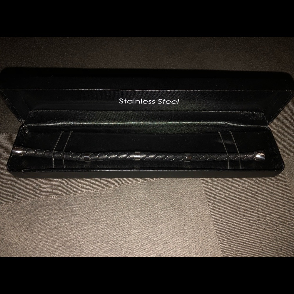 Men’s Leather & Stainless Steel 8.5 inch Bracelet